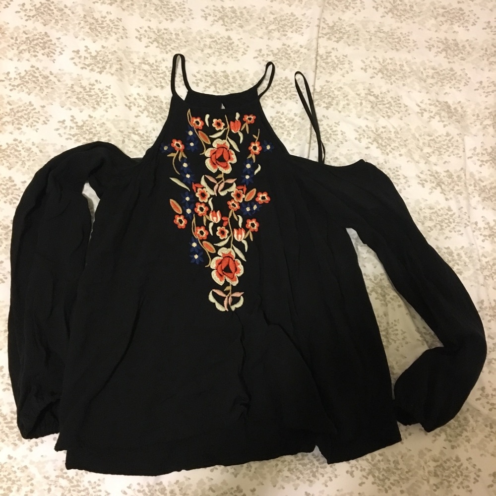 Abercrombie Cold Shoulder Embroidered Top